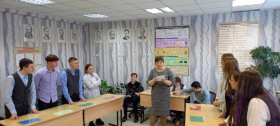 В рамках недели науки 1 марта для 9-ых классов прошло интеллектуальное шоу „Ворошиловский стрелок“.